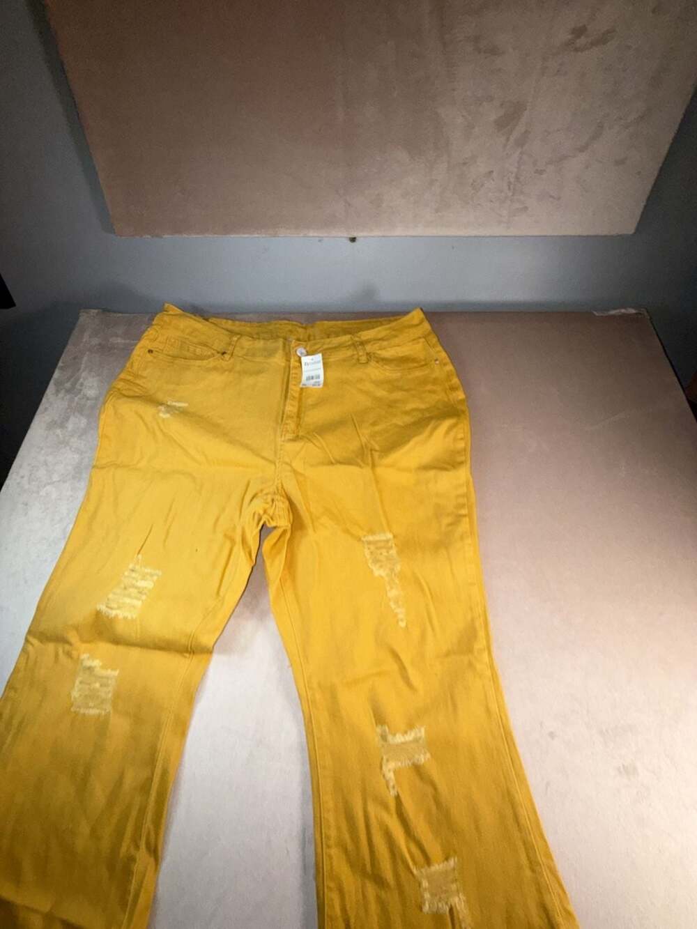Distressed Raw Hem Flare Jeans 22W and Shirt set 3X ( A5-2061)